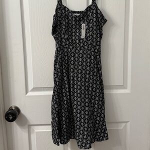 Black and White Patterned Women's Dress